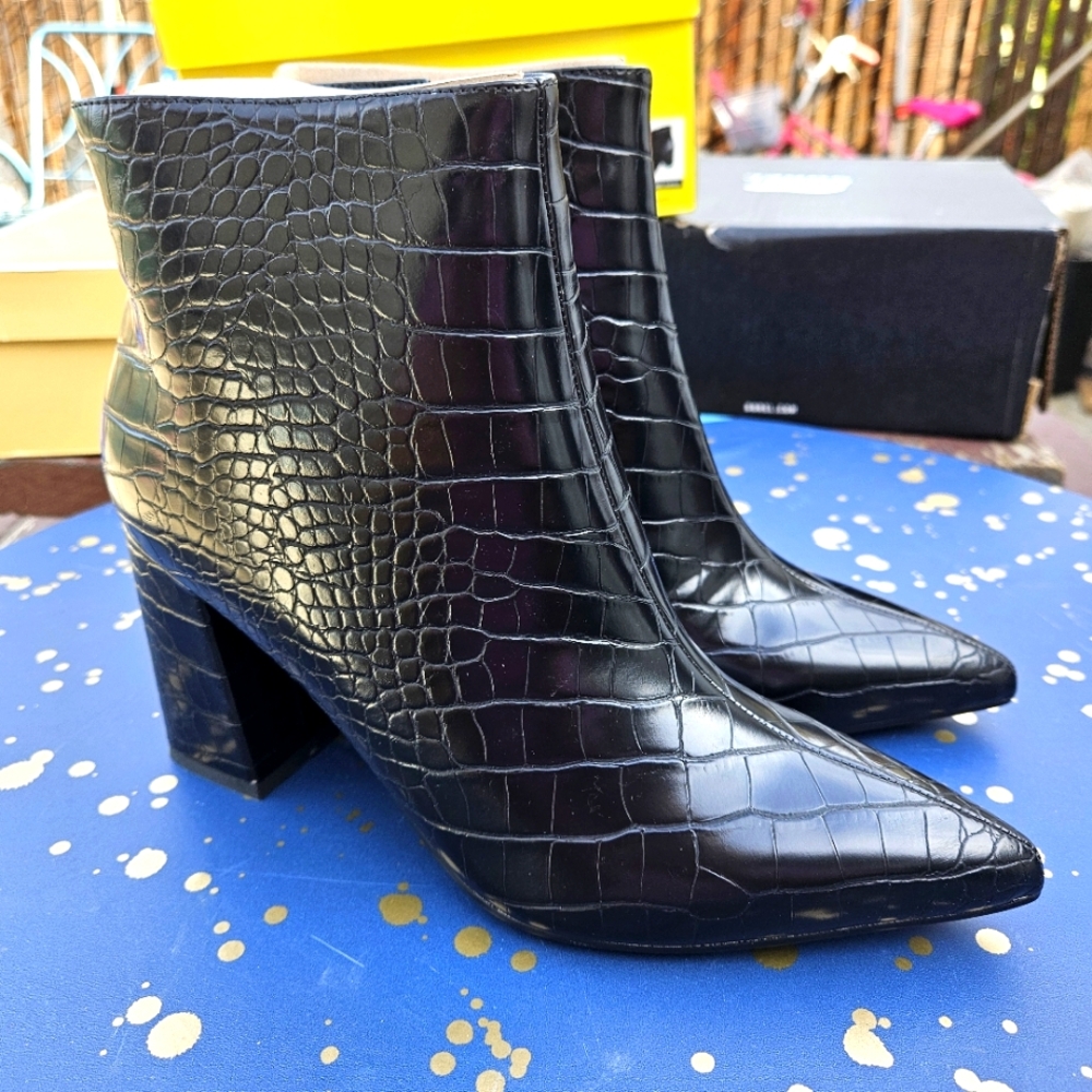 Seven Dials Felicia Block Heel Croco Booties Size 9